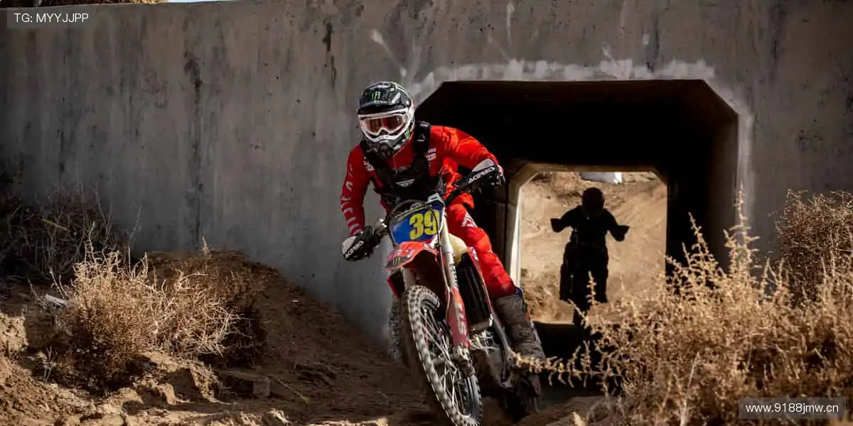 篮筐之下,书写属于你的传奇!🏀✨